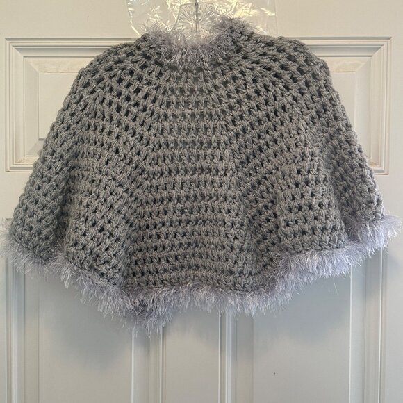 Handmade Women Chunky Crocheted Shrug Faux Fur Trim Grey One Size - Picture 3 of 8